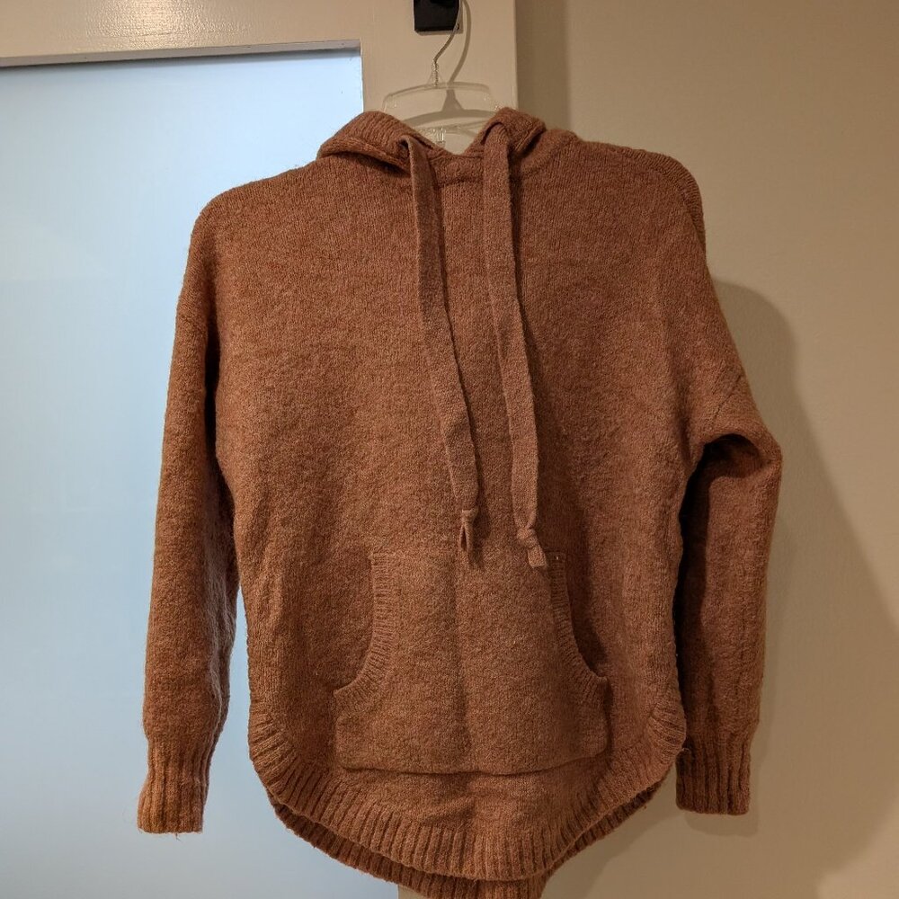 Hooded sweater